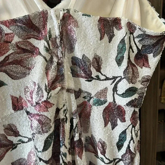 DEAR MOON SHORT SEQUENCE DRESS WITH A FLORAL PATTERN SIZE 3 & 13 - Picture 11 of 12